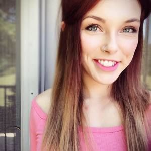 Meet your Posher, Carly